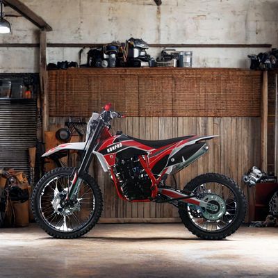 Motocross 250cc com pneus de borda de alumínio e mudança de engrenagem internacional