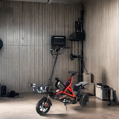 Scooter elétrico com dois motores sem escovas e estrutura de aço 48V500W*2 bateria de lítio