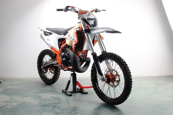 320 mm de distância do solo 2024 2 tempos 250cc Dirt Bike Motorcycle com refrigeração por água